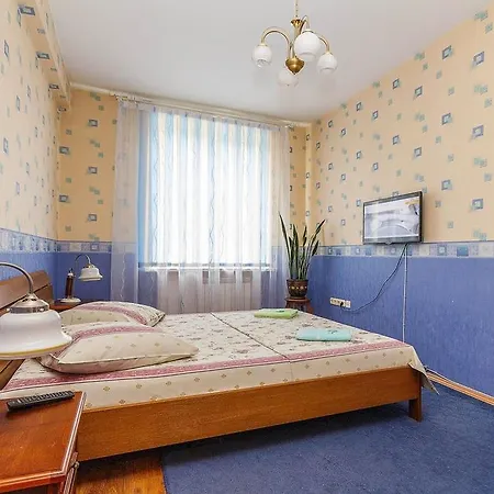 Apartament Центр, Площадь Победы